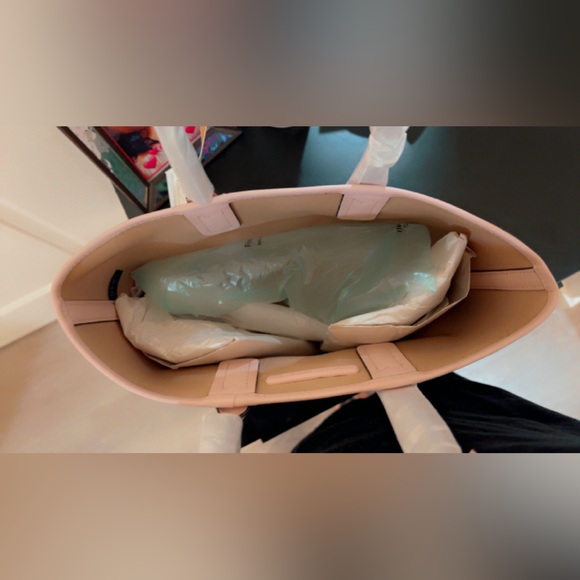 MK , Pink, New still has tags - Picture 2 of 3